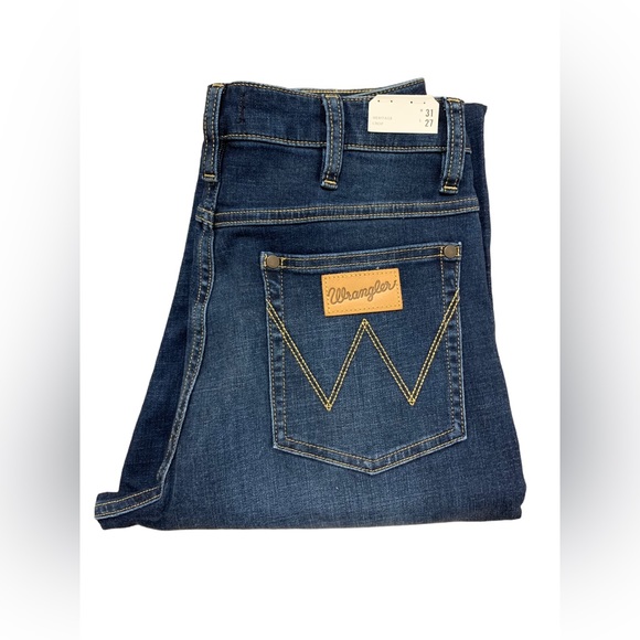 NWT Ladies Wrangler Heritage Crop Step Hem Jeans - Picture 7 of 10